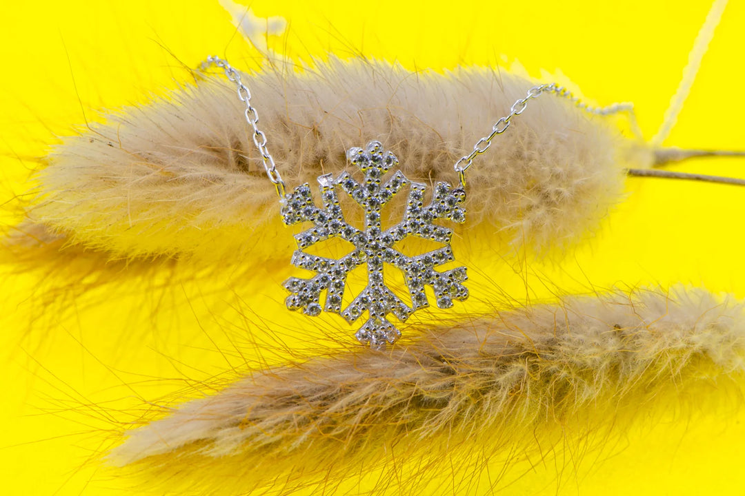Silber Halskette mit Schneeflocke Anhänger – 925 Schmuck online kaufen in der Schweiz
