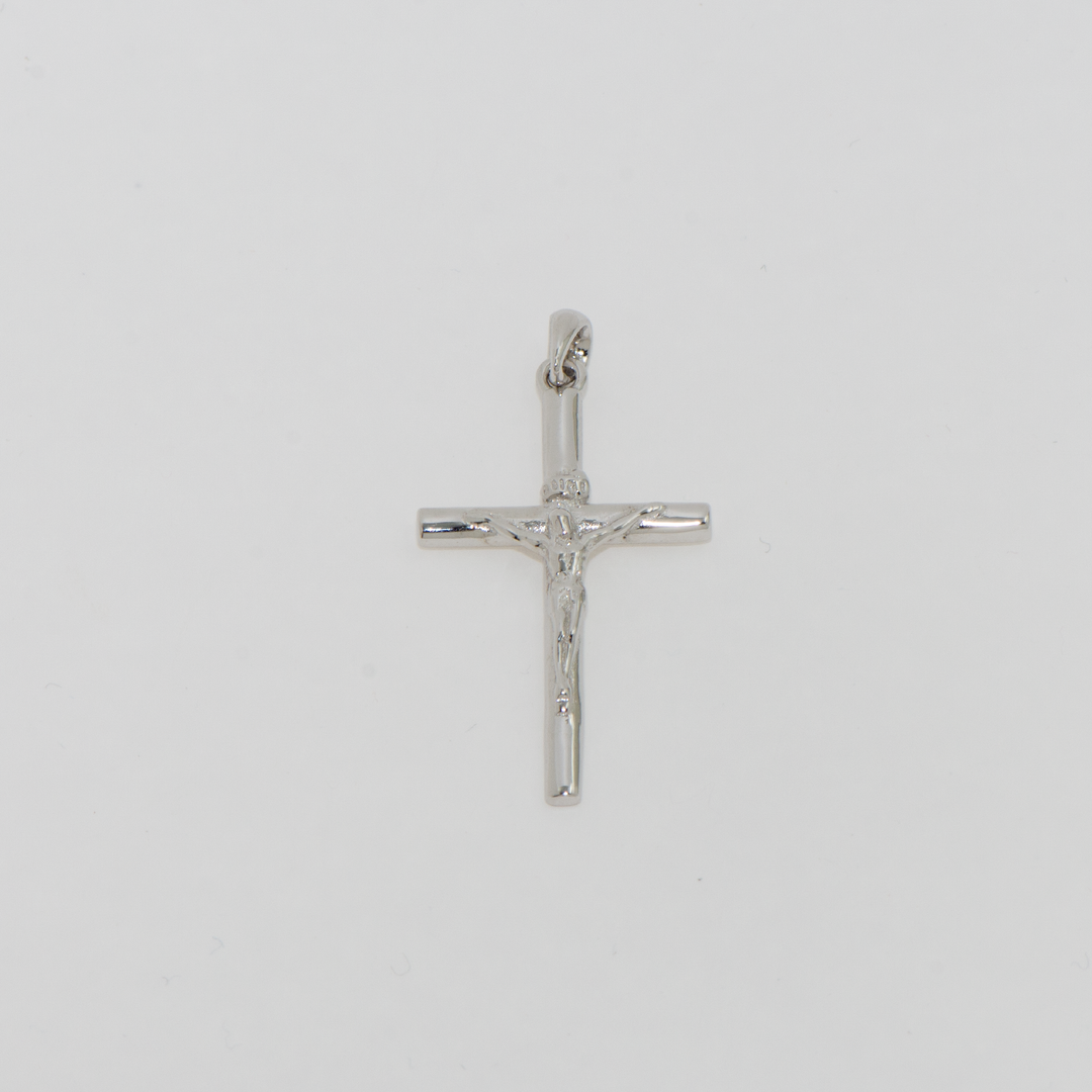 Dieser stilvolle 925 Sterling Silber Kreuz Anhänger ist vollständig mit Rhodium überzogen, um seinen Glanz lange zu bewahren. Das schlichte Design des Silberanhängers vereint klassische Schönheit mit praktischer Rhodium-Beschichtung, die vor Anlaufen schützt. Ein perfektes Geschenk oder zeitloses Accessoire für jede Gelegenheit."
