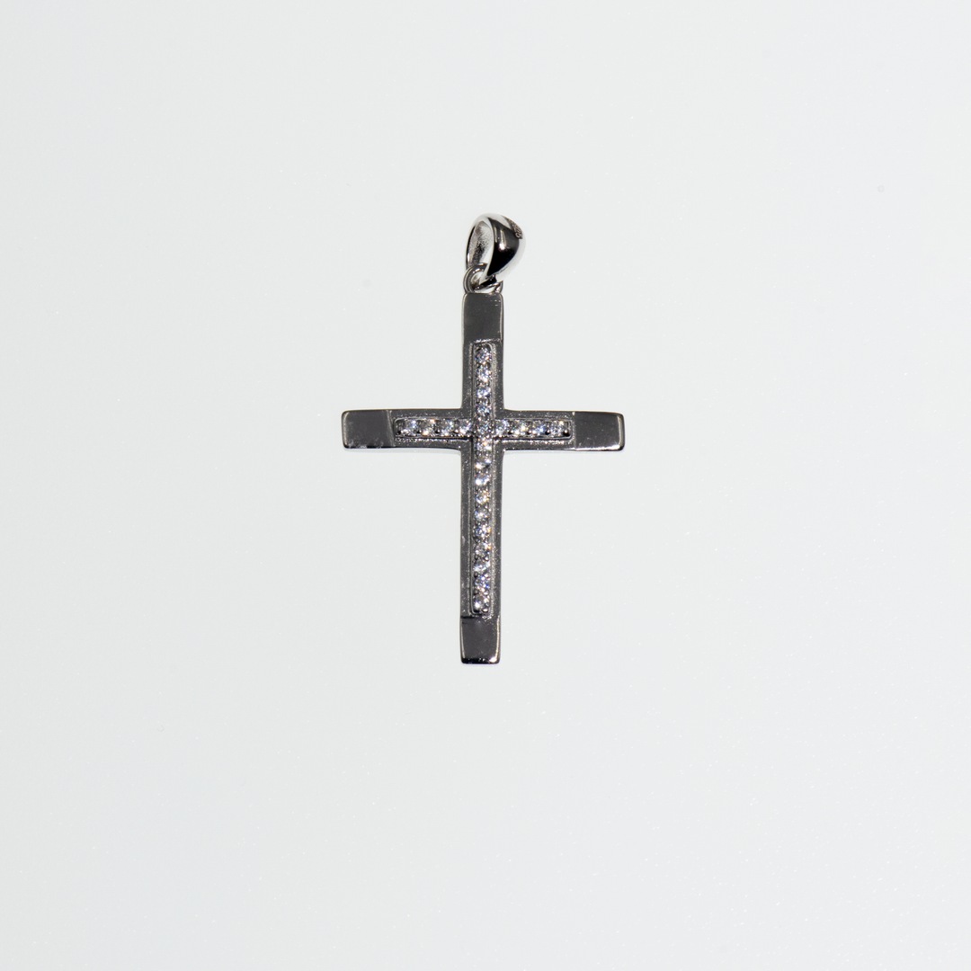 Entdecken Sie unseren edlen 925 Silber Kreuz Anhänger, das ideale Weihnachtsgeschenk für Ihre Liebsten. Dieses hochwertige Schmuckstück aus Sterlingsilber 925 kombiniert zeitloses Design mit hervorragender Verarbeitung. Der Kreuz Anhänger verleiht jedem Outfit einen Hauch von Eleganz und passt perfekt zu festlichen Anlässen.