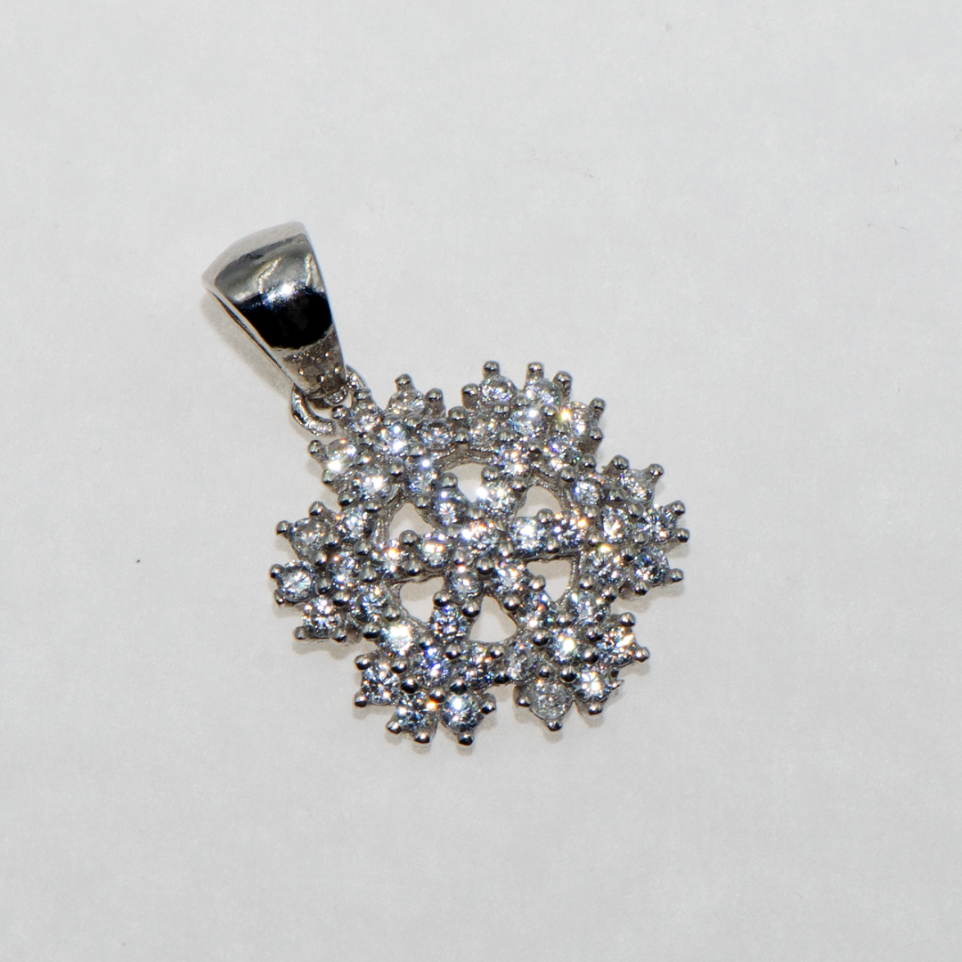 925 Silber Schneeflocken Anhänger mit Weißen Zirkonsteinen – Neues Modell
